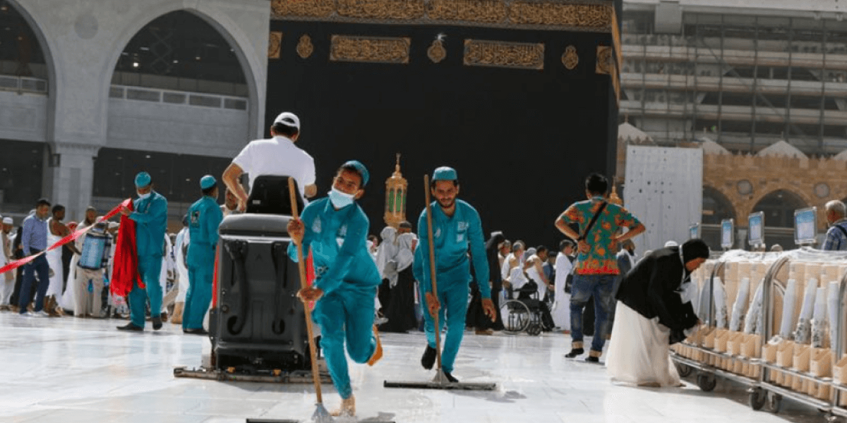 Cleaning Masjid Al Haram After Hajj